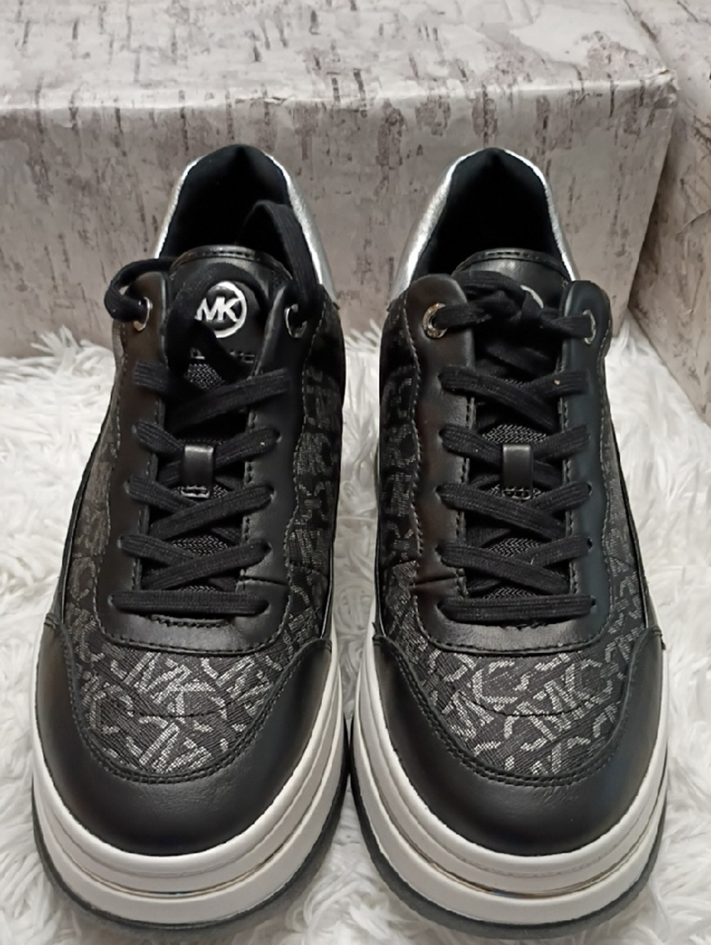MICHAEL Michael Kors Hayes Metallic Empire Monogram Women's Sz 9.5 Sneakers $175 - Picture 4 of 9